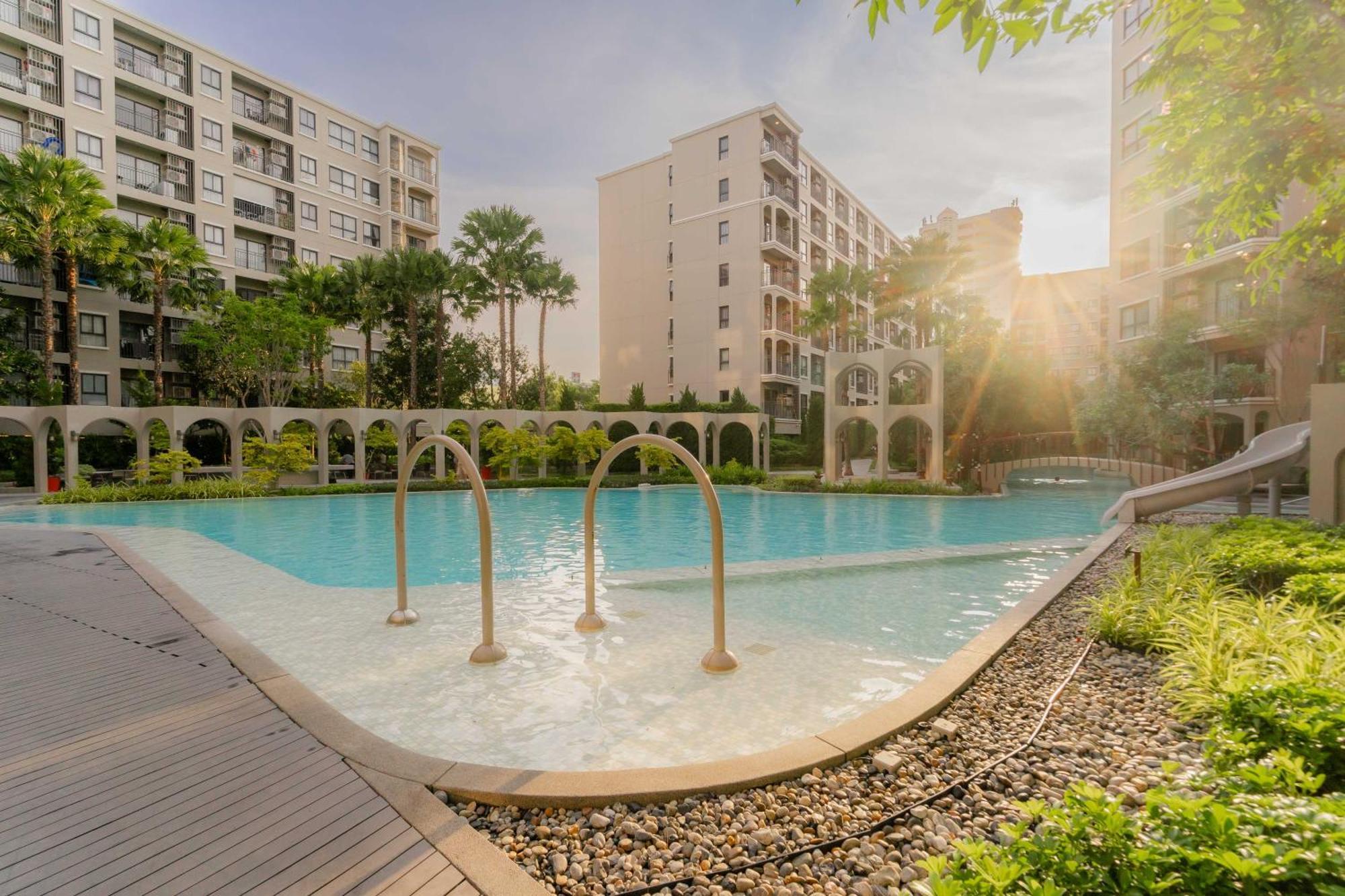 Great Sea View One Bed Condo, La Casita, Hua Hin. *
